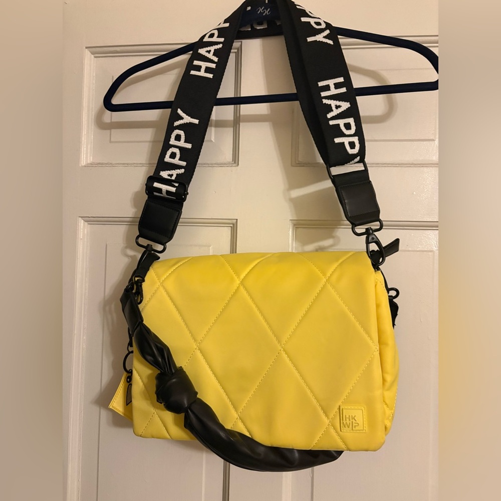IHKWIP x Shawn Killinger
Knotted shoulder bag with two straps